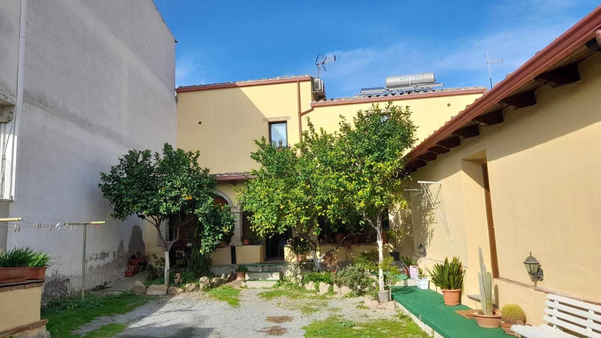 B&B Gli Archi Sìnnai Dış mekan fotoğraf
