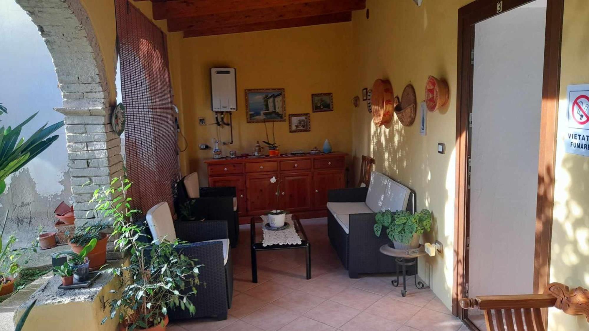 B&B Gli Archi Sìnnai Dış mekan fotoğraf